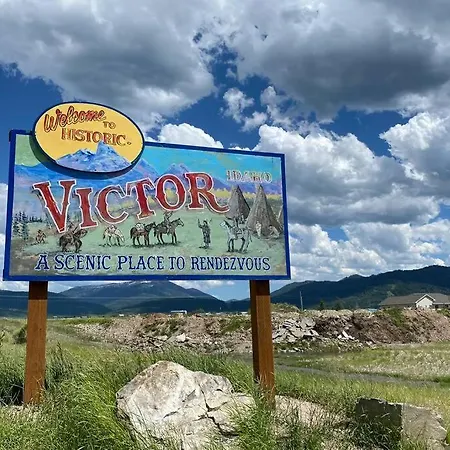 Bear Lair At Teton Valley Idaho